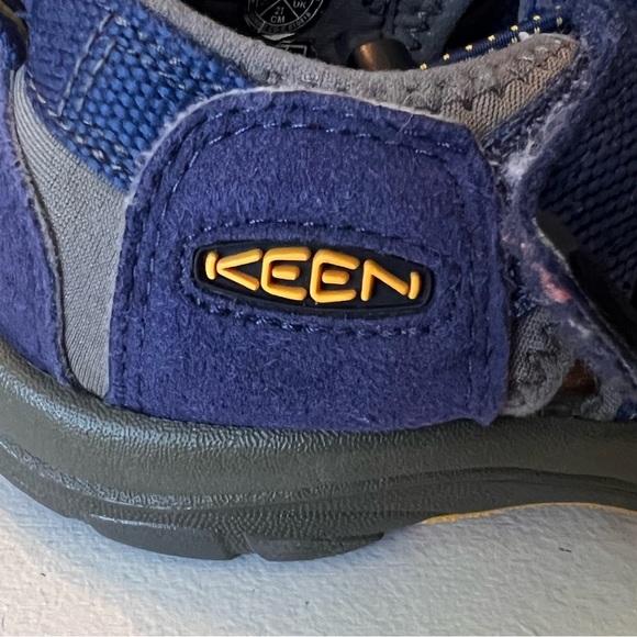 Keen kids Newport H2 hiking water sandals size 2 - Picture 7 of 9